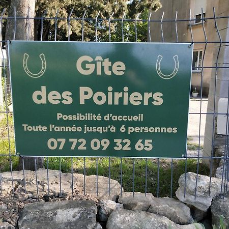 Le Gite Des Poiriers อูเซส ภายนอก รูปภาพ